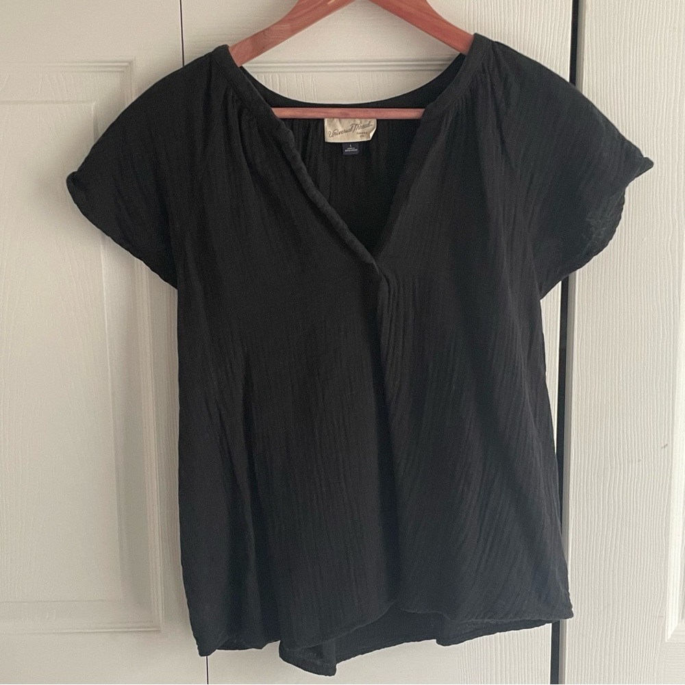 Universal Thread Bubble Gauze top
